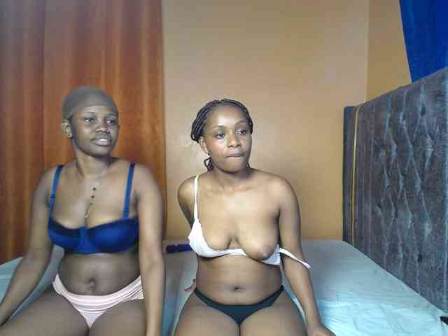 SexyEbonyZ webcam