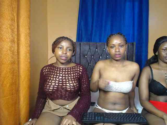SexyEbonyZ webcam
