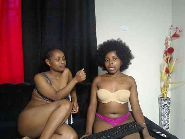SexyEbonyZ webcam