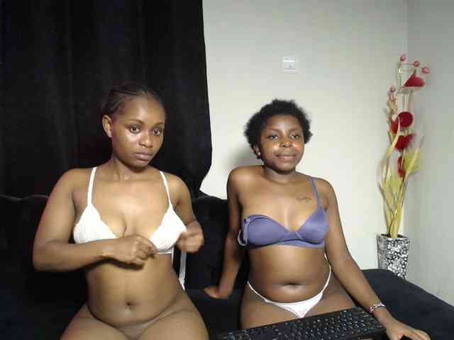 SexyEbonyZ webcam