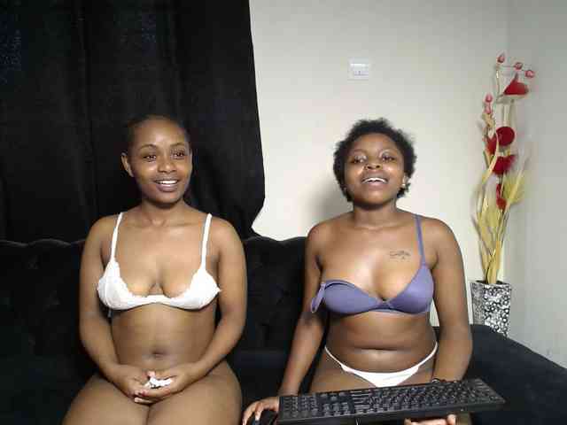 SexyEbonyZ webcam