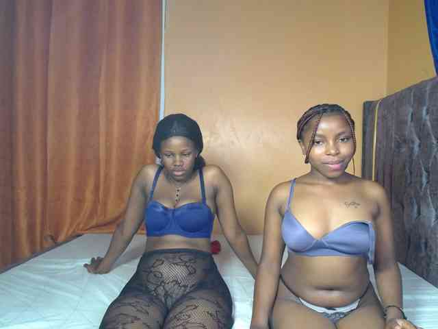 SexyEbonyZ webcam