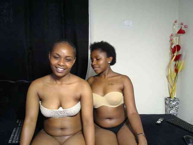 SexyEbonyZ webcam