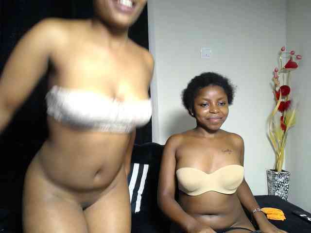 SexyEbonyZ webcam