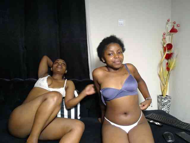 SexyEbonyZ webcam