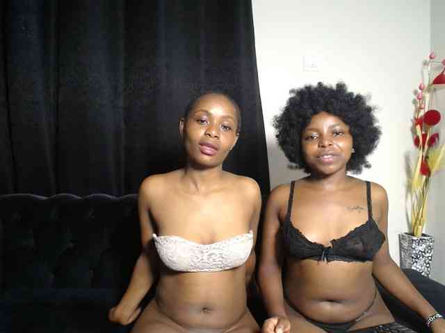 SexyEbonyZ webcam