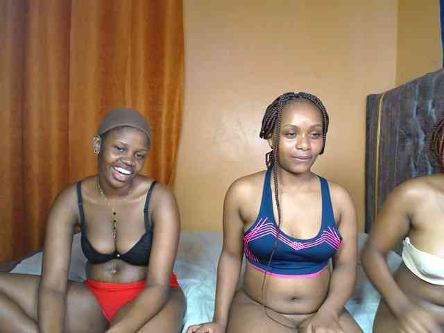 SexyEbonyZ webcam