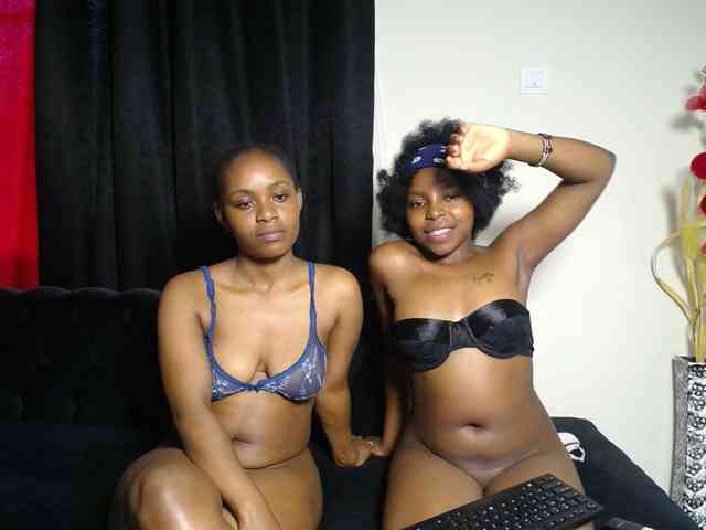 SexyEbonyZ webcam
