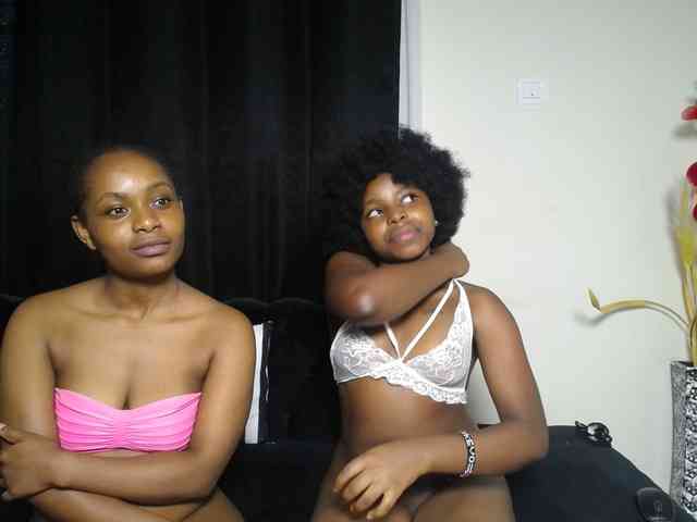 SexyEbonyZ webcam