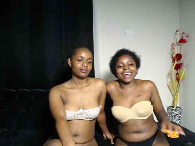 SexyEbonyZ webcam
