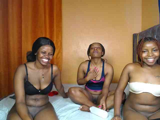 SexyEbonyZ webcam