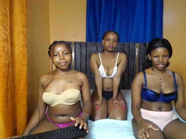 SexyEbonyZ webcam