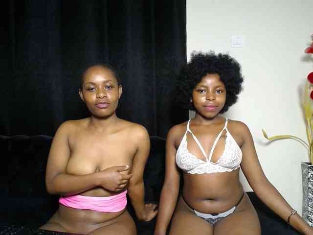 SexyEbonyZ webcam