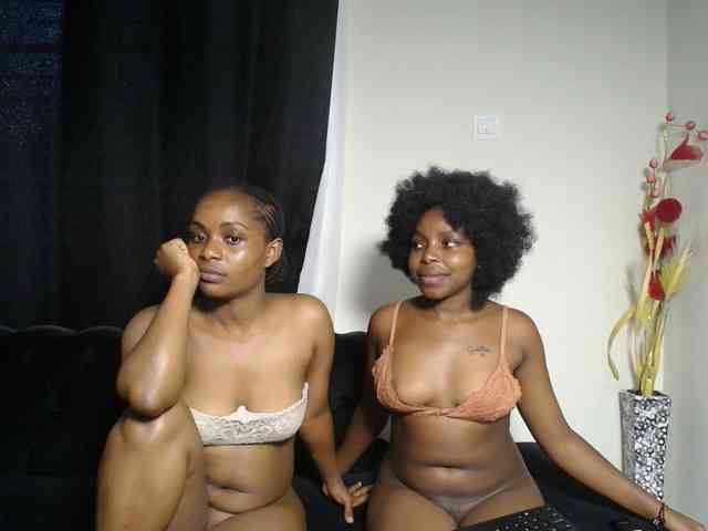 SexyEbonyZ webcam
