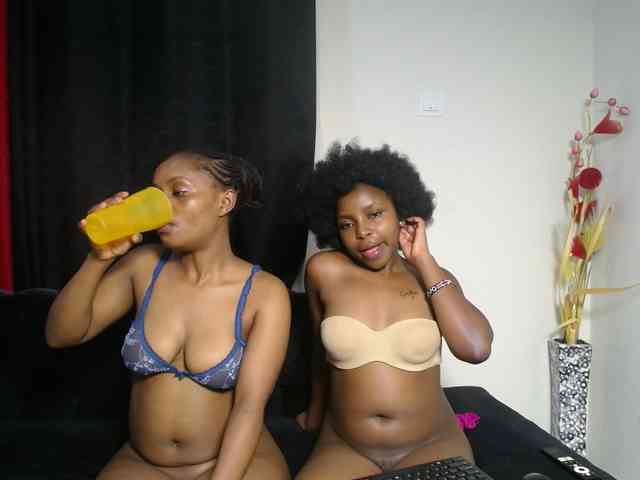 SexyEbonyZ webcam