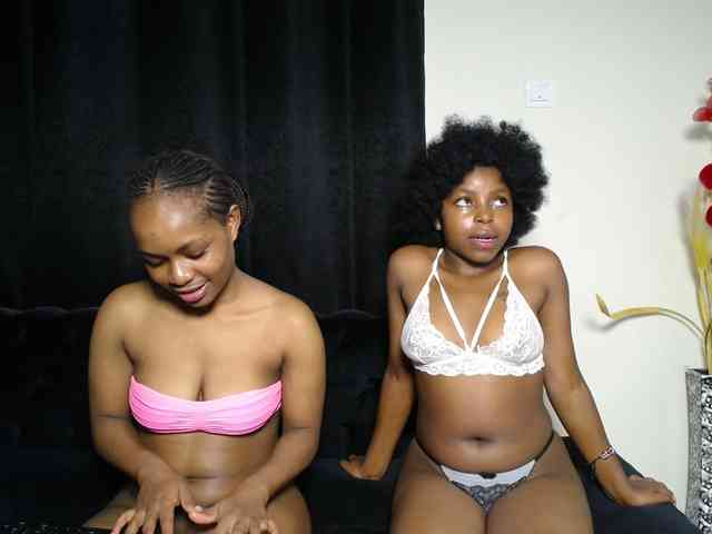 SexyEbonyZ webcam