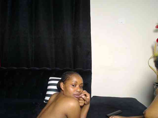 SexyEbonyZ webcam