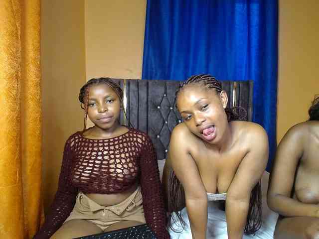 SexyEbonyZ webcam