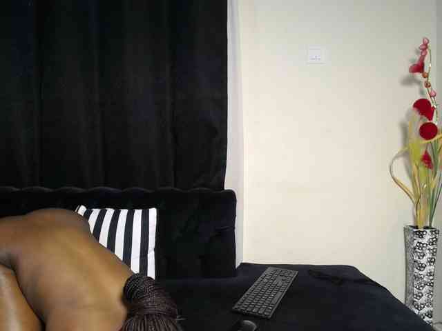 SexyEbonyZ webcam