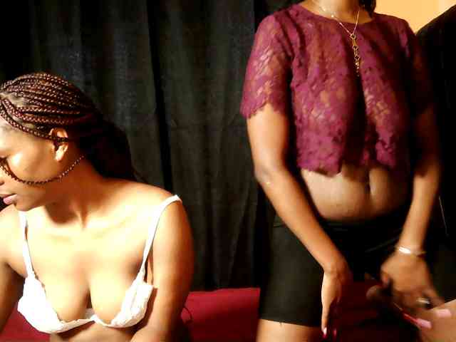 SexyEbonyZ webcam