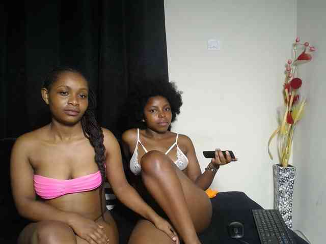 SexyEbonyZ webcam
