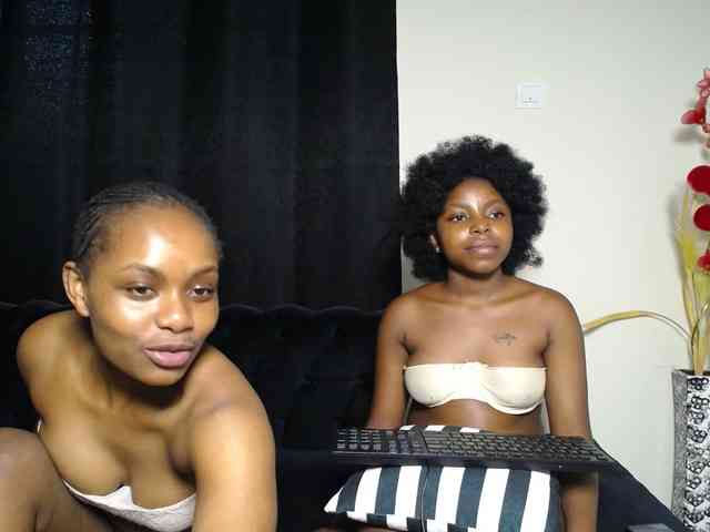 SexyEbonyZ webcam
