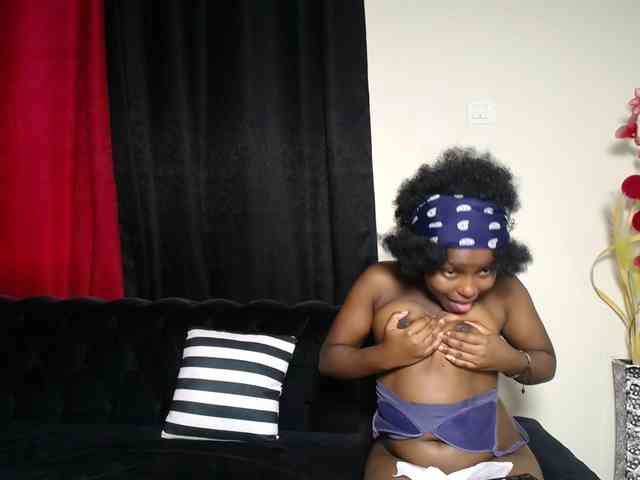 SexyEbonyZ webcam