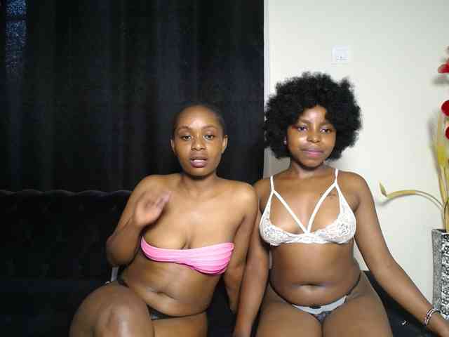 SexyEbonyZ webcam