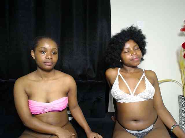 SexyEbonyZ webcam