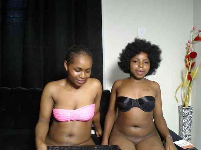 SexyEbonyZ webcam