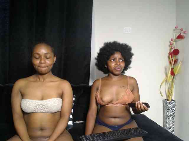 SexyEbonyZ webcam