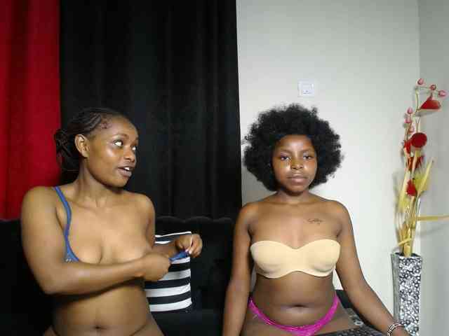 SexyEbonyZ webcam
