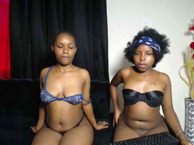 SexyEbonyZ webcam