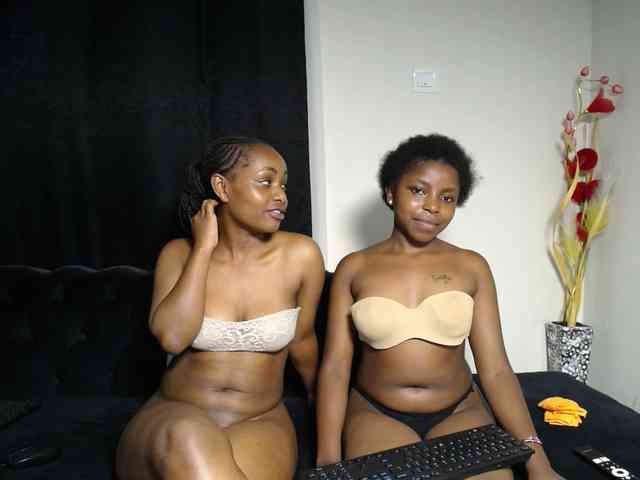 SexyEbonyZ webcam