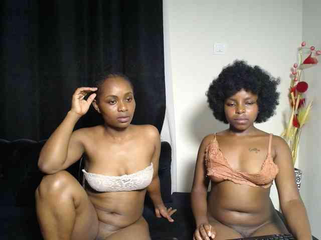SexyEbonyZ webcam