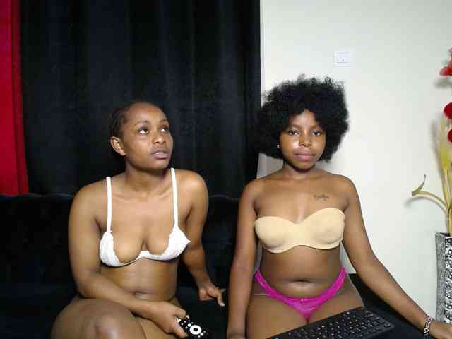 SexyEbonyZ webcam