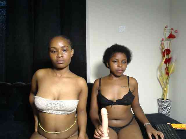 SexyEbonyZ webcam
