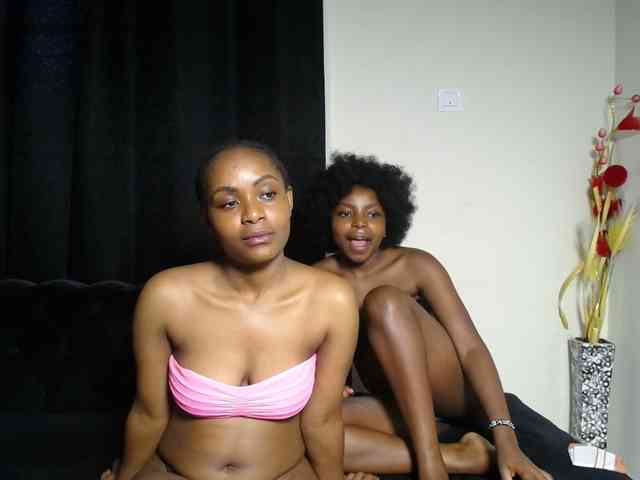 SexyEbonyZ webcam