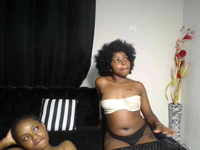 SexyEbonyZ webcam