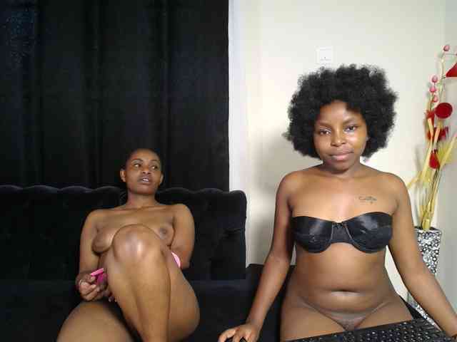 SexyEbonyZ webcam