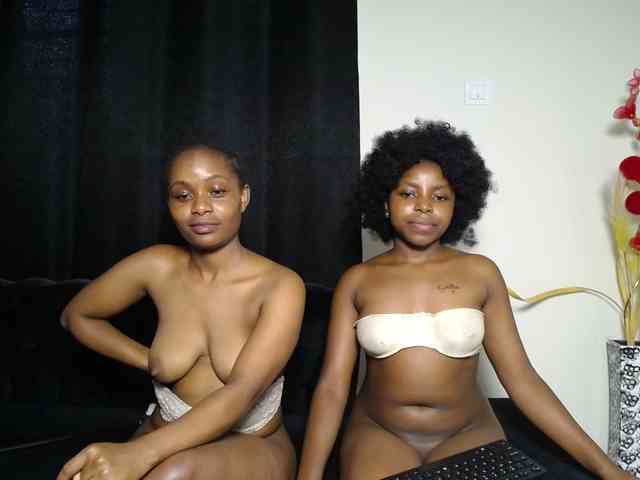 SexyEbonyZ webcam