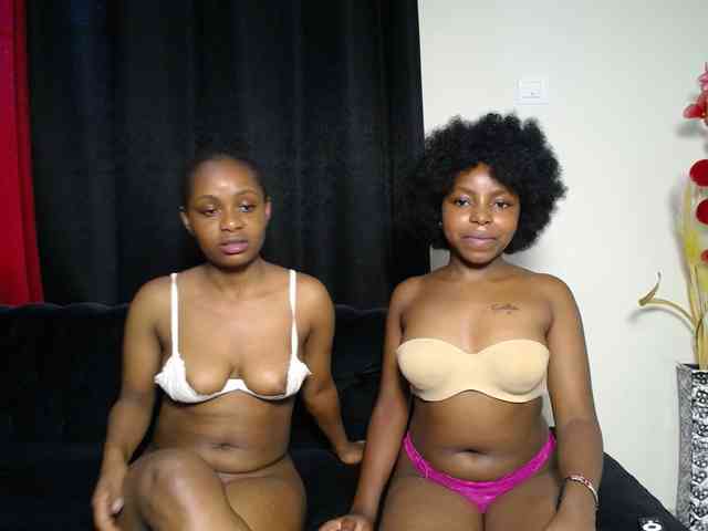 SexyEbonyZ webcam