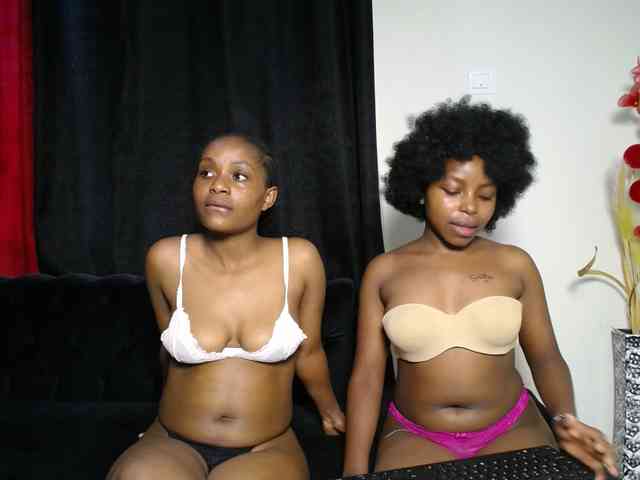 SexyEbonyZ webcam