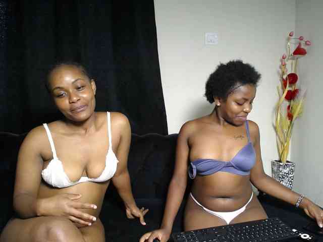 SexyEbonyZ webcam