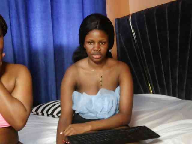 SexyEbonyZ webcam
