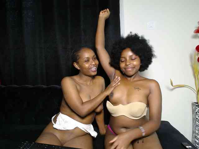 SexyEbonyZ webcam