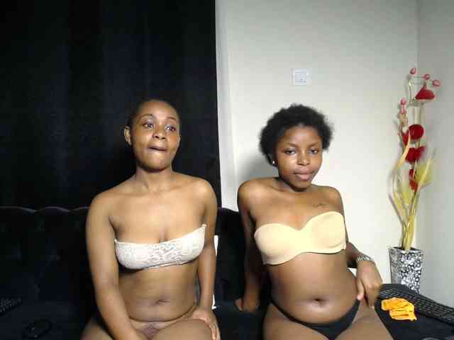 SexyEbonyZ webcam