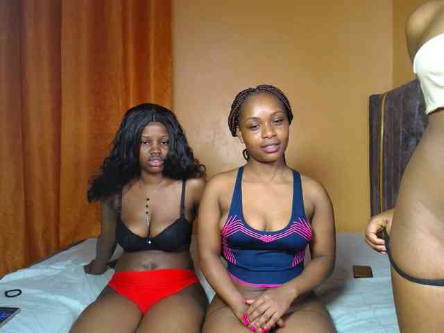 SexyEbonyZ webcam