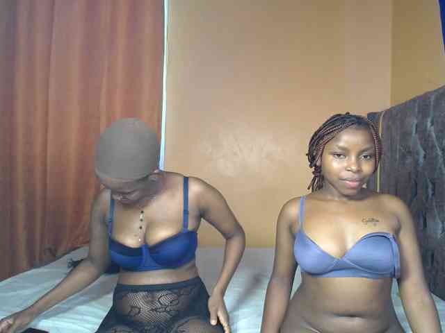 SexyEbonyZ webcam