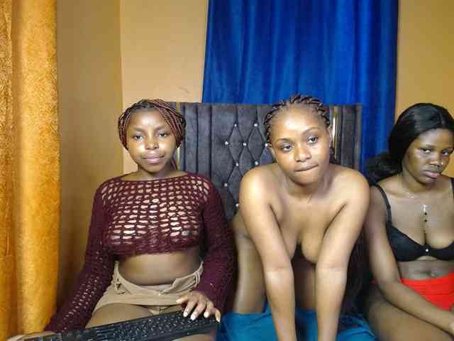 SexyEbonyZ webcam